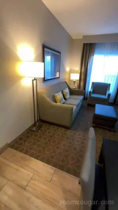 One-Bedroom Queen Suite with Two Queen Beds (#100) picture #6