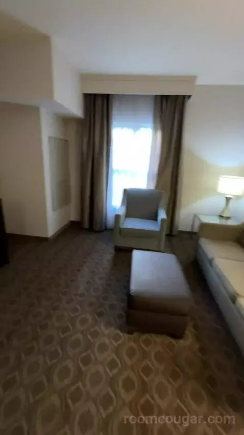 One Bedroom King Suite (#135) bed picture #2
