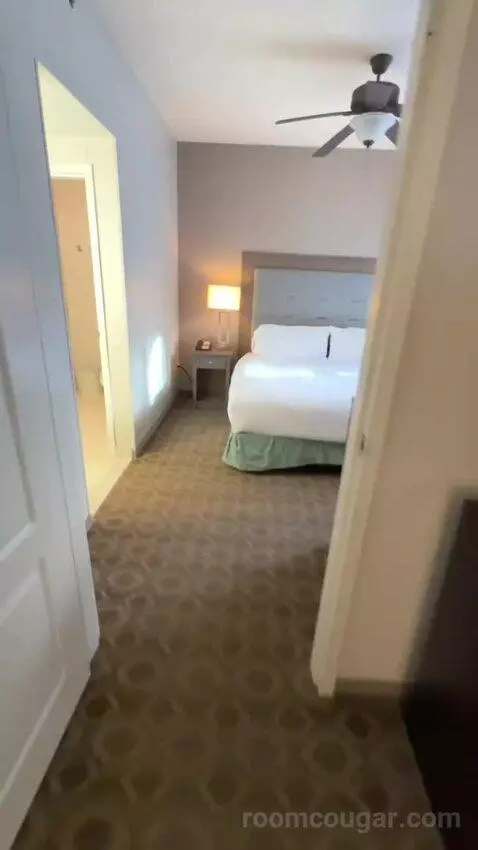 One Bedroom King Suite (#135) bed picture #3