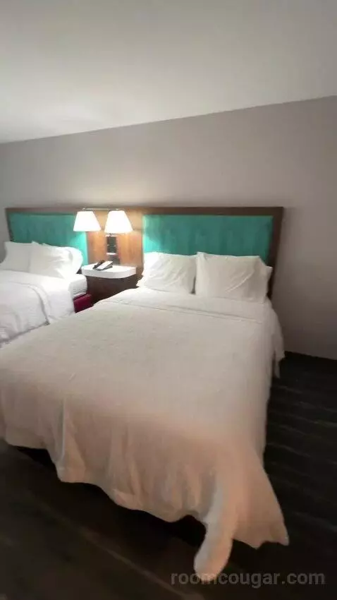 Queen Room with Two Queen Beds (#214) bed picture #4