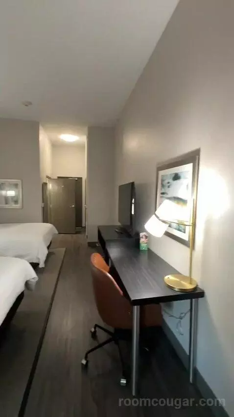 Queen Room with Two Queen Beds (#1009) bed picture #7