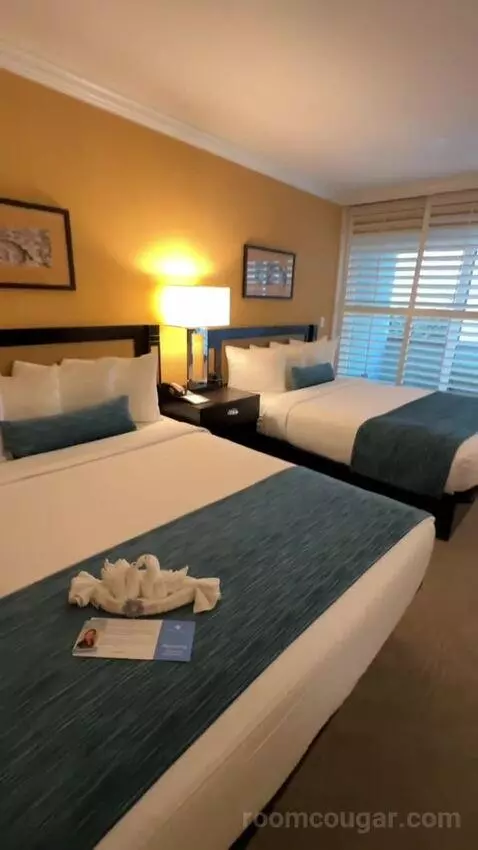 Queen Room with Two Queen Beds (#147) bed picture #4