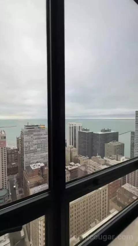Lakeside Suite, 1 Bedroom Suite, 1 King, Sofa Bed, Lake Michigan View (#2907) view picture #7