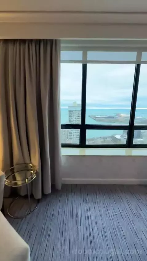Lakeside Suite, 1 Bedroom Suite, 1 King, Sofa Bed, Lake Michigan View (#2907) bed picture #7