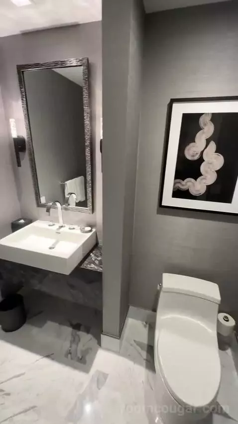 Gold Coast Suite (#3001) bathroom picture #2