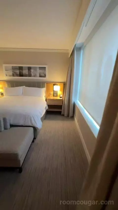 Gold Coast Suite (#3001) bed picture #3