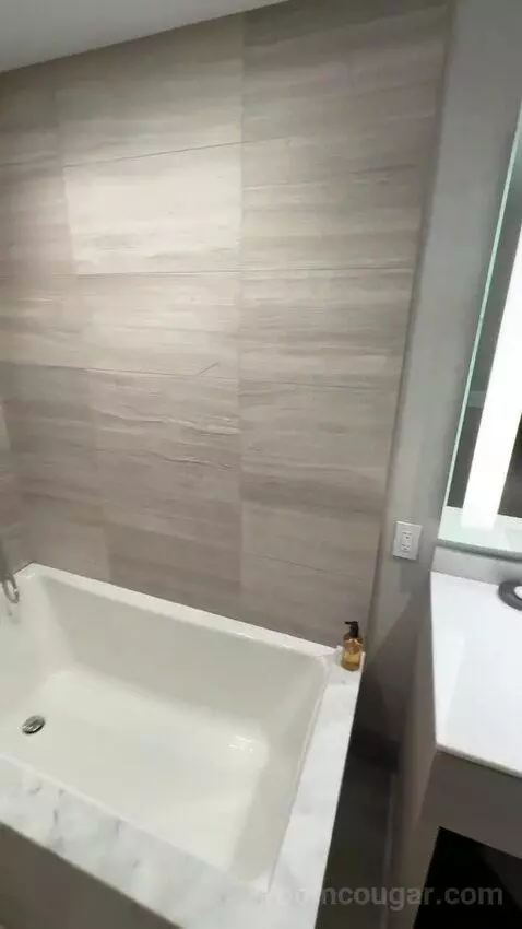 Gold Coast Suite (#3001) bathroom picture #6