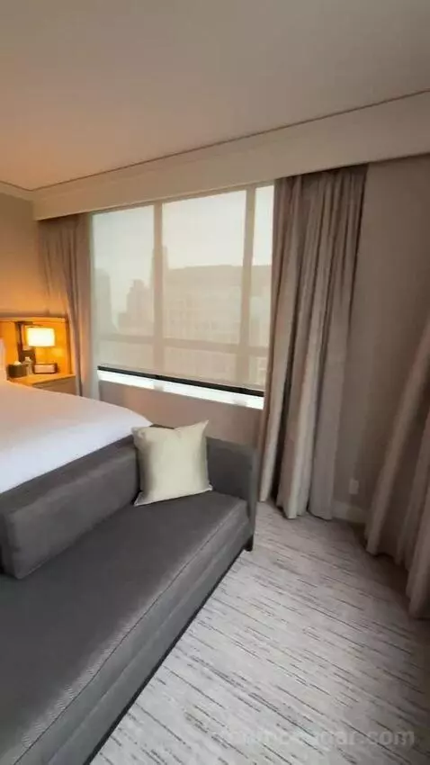 Magnificent Mile Suite (#2724) bed picture #7