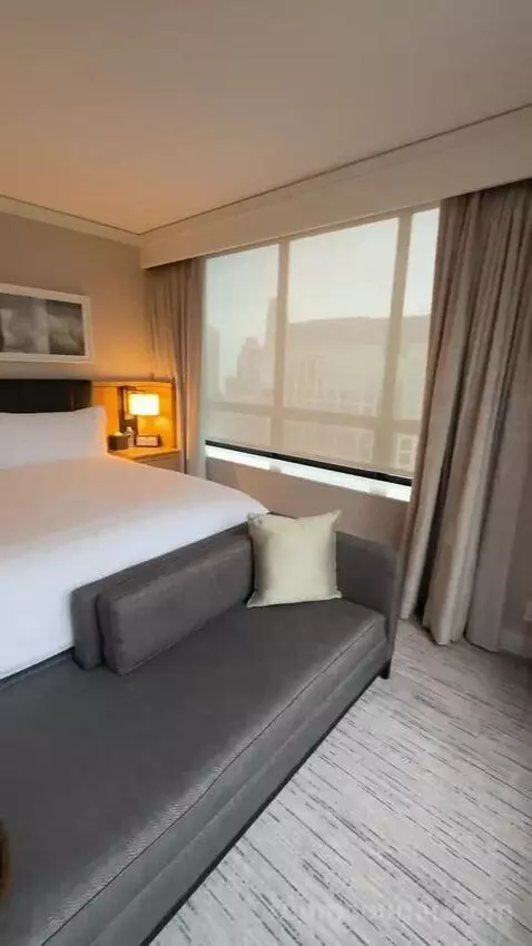 Magnificent Mile Suite (#2724) bed picture #9