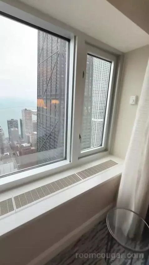 Double Room with Two Double Beds and Lake View view picture #4