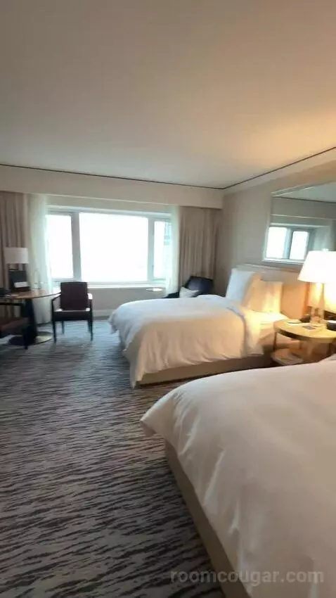 Double Room with Two Double Beds and Lake View bed picture #1