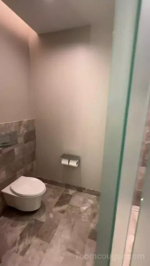 Superior Queen Room with Two Queen Beds bathroom picture #7