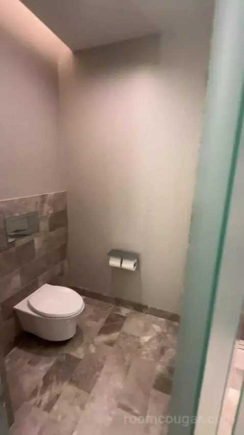 Superior Queen Room with Two Queen Beds bathroom picture #8