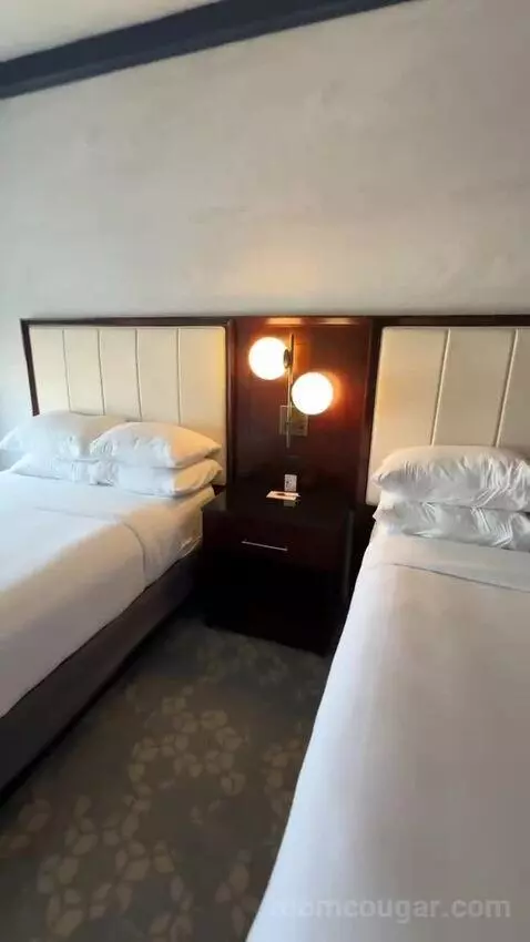 Guest Room with Two Double Beds (#718) bed picture #7