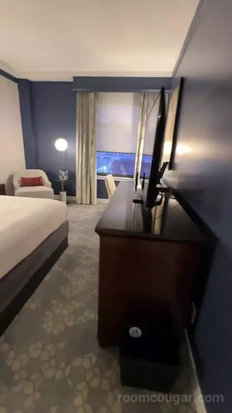 1 King Bed, City View, Guest Room (#312) bed picture #1