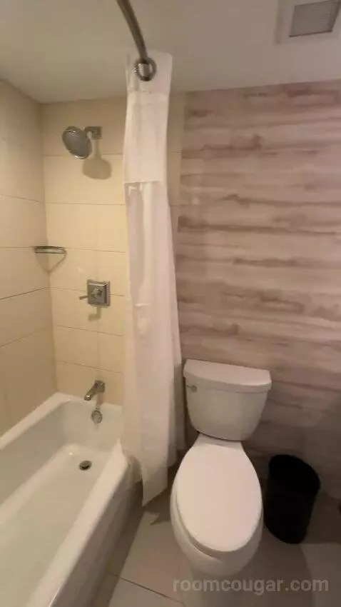 2 Double Beds, Corner, Guest Room (#342) picture #7