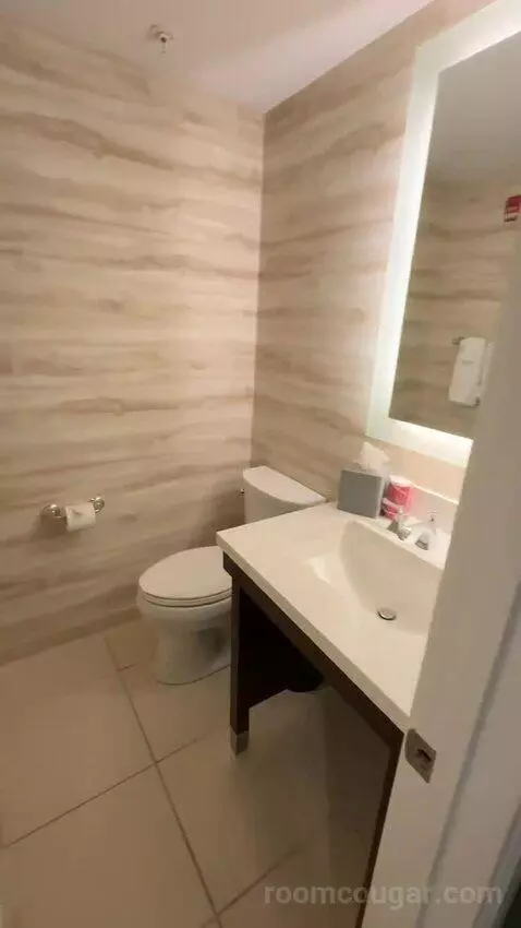 Luxury 2 Bedroom Suite, 2 Bedrooms: 1 King Bed, 1 King Bed, City View, (#1202) bathroom picture #7