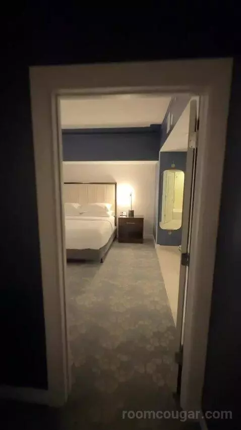 Luxury 2 Bedroom Suite, 2 Bedrooms: 1 King Bed, 1 King Bed, City View, (#1202) bed picture #2