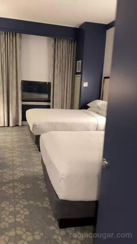 2 Double Beds, City View, Corner, Junior Suite (#710) picture #14