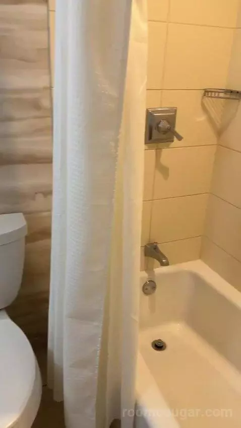 2 Double Beds, City View, Corner, Junior Suite (#710) bathroom picture #10
