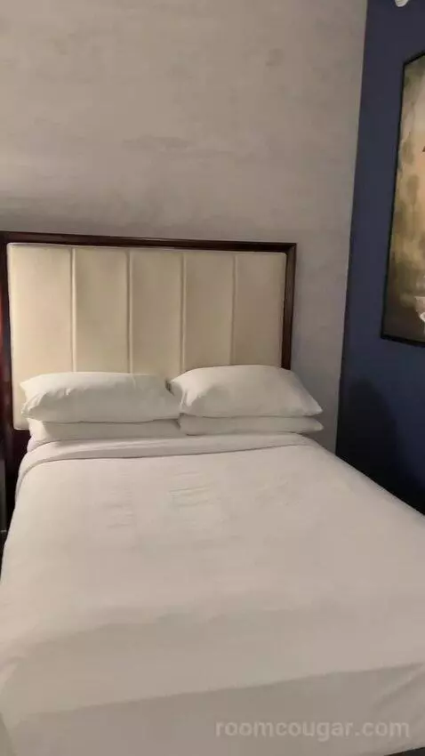 2 Double Beds, City View, Corner, Junior Suite (#710) bed picture #9
