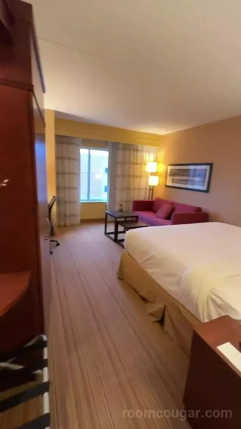 King Room with Sofa Bed - City View (#567) view picture #5