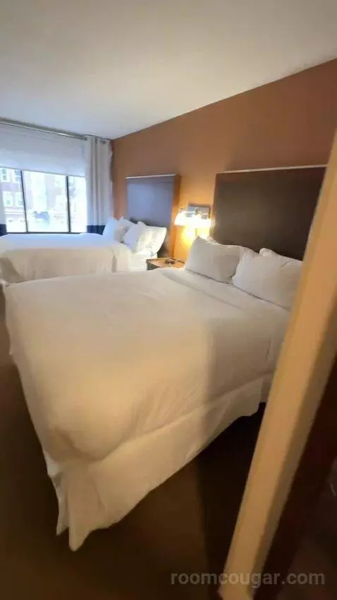 Guest Room, 2 Queen bed picture #2