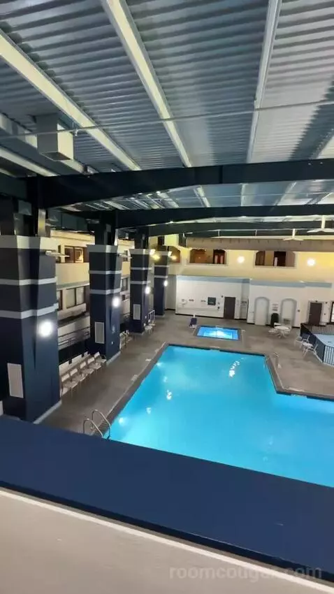 Junior Suite, 2 Queen, Poolside (#273) view picture #3