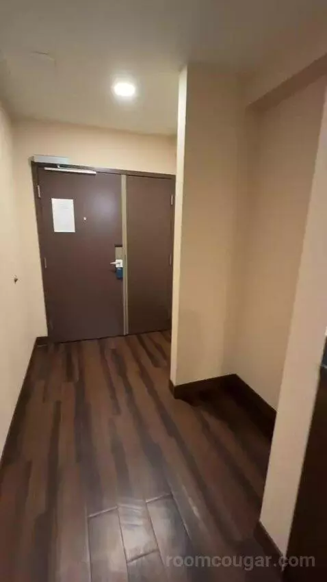 Executive Suite, 1 King, Towers Building (#801) picture #1