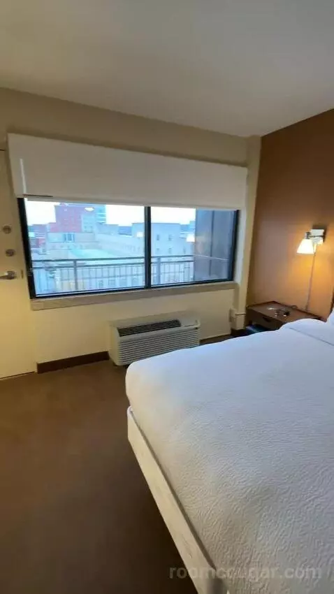 Guest Room, 1 King, Balcony (#655) picture #15