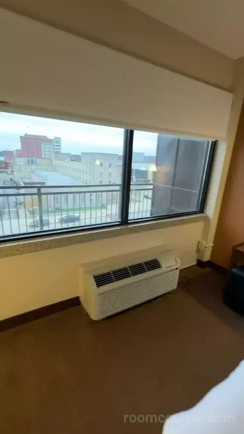 Guest Room, 1 King, Balcony (#655) picture #16