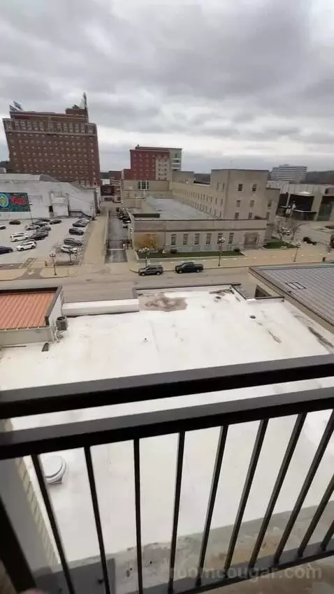 Guest Room, 1 King, Balcony (#655) view picture #3