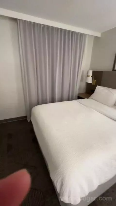 2 Bedroom Suite, 1 King, 1 Queen (#220) bed picture #3