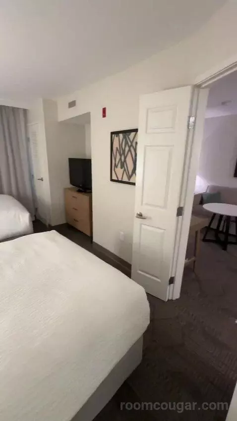 2 Double 1 Bedroom Suite (#307) bed picture #12