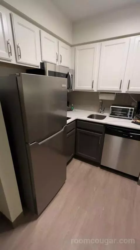 2 Double, 1 Queen, 2 Bedroom Suite (#302) picture #2