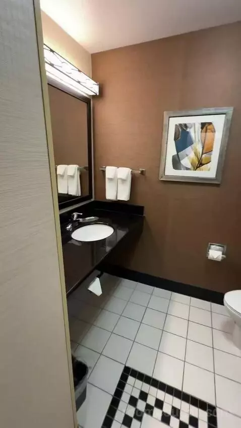 King Room (#203) picture #2