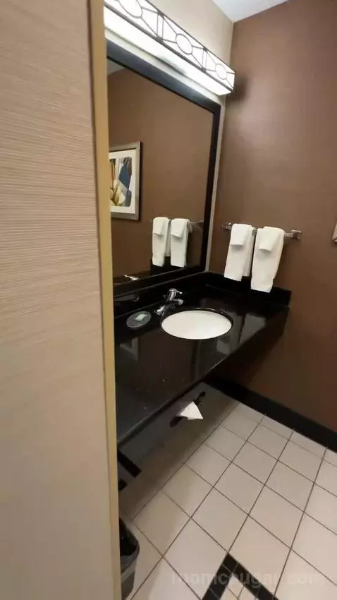 Queen Room with Two Queen Beds (#205) bathroom picture #1