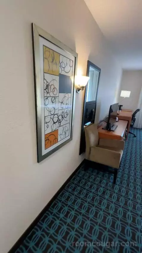 Queen Room with Two Queen Beds (#205) picture #8