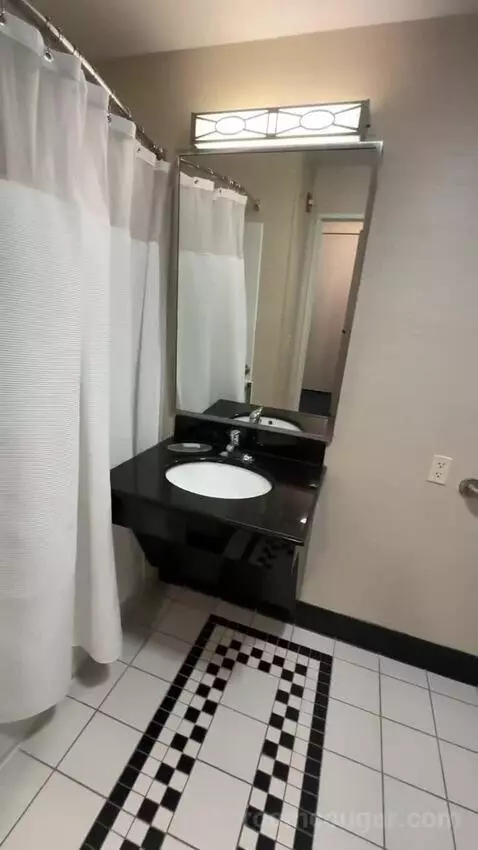 Queen Studio with Two Queen Beds and Sofa Bed (#316) bathroom picture #5