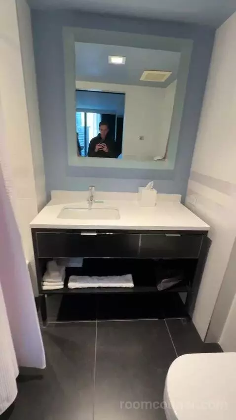 Family Studio Suite, Studio, 1 Double or 1 Twin, City View bathroom picture #8