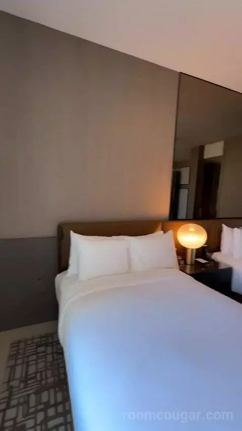 Executive Penthouse bed picture #1