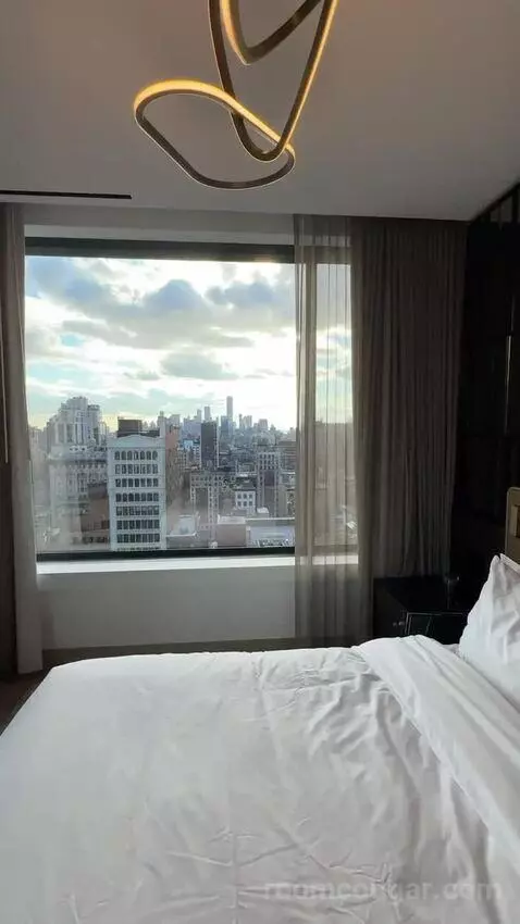 Nomad One-Bedroom King Suite - Low Floor (#2410) bed picture #9