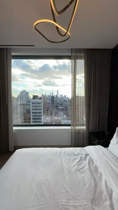 Nomad One-Bedroom King Suite - Low Floor (#2410) picture #11