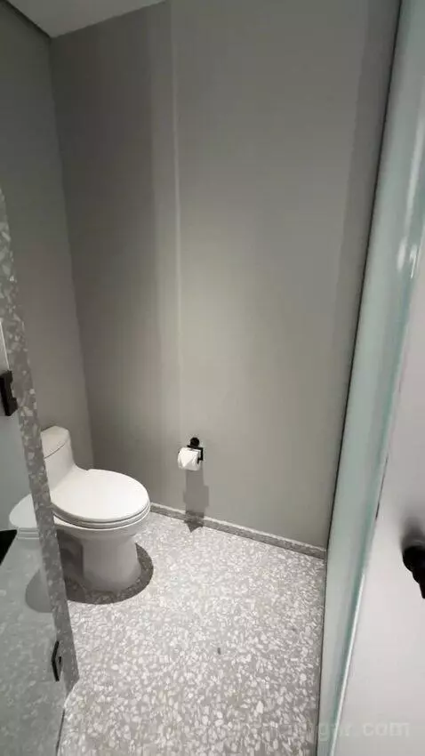 Nomad One-Bedroom King Suite - Low Floor (#2410) bathroom picture #6