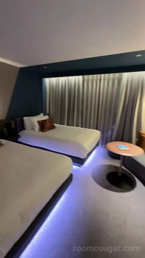 Wonderful Double Room with Two Double Beds (#566) bed picture #4