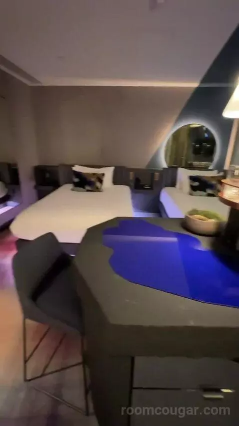 Fabulous Room, Guest Room, 2 Double, Balcony (#818) bed picture #9