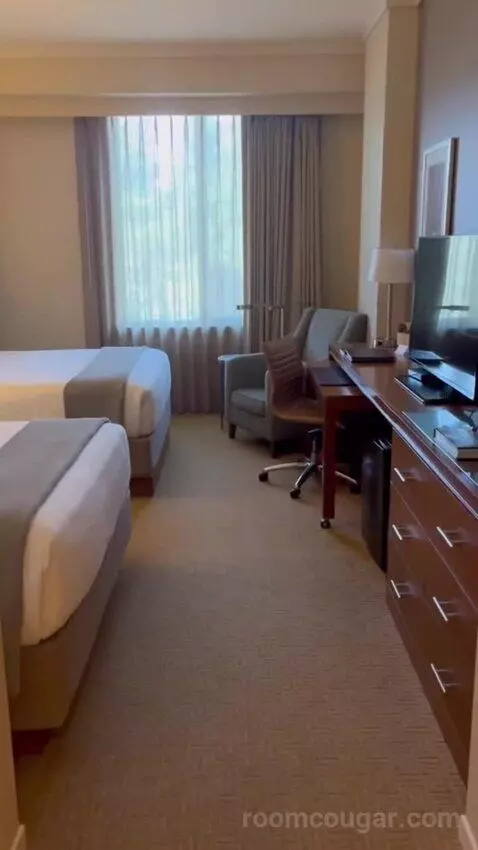 Queen Room with Two Queen Beds bed picture #3