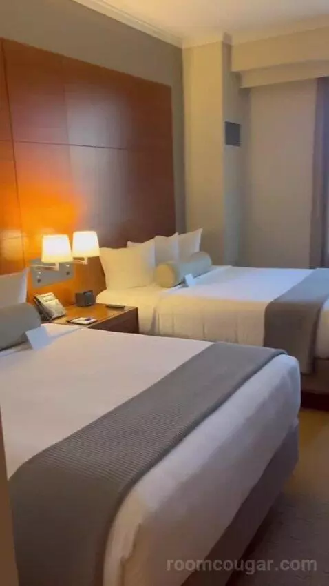 Queen Room with Two Queen Beds bed picture #4