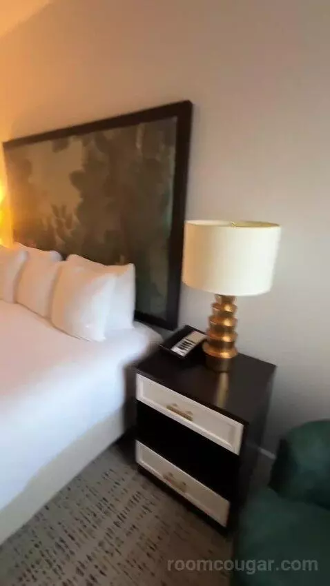 1 Bedroom Suite (#401) bed picture #8