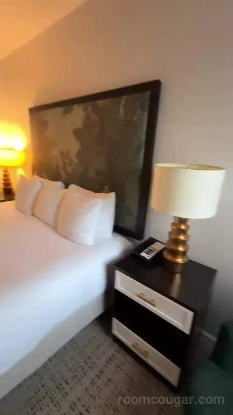 1 Bedroom Suite (#401) bed picture #9